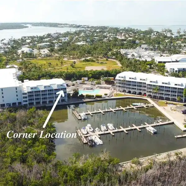 BEAUTIFULLY APPOINTED TOP-FLOOR CORNER CONDO