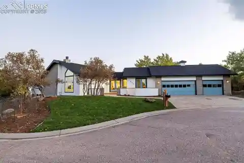 Coastal-Inspired Ranch with Panoramic City Views