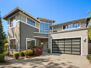 Pacific Northwest Contemporary Home in Everest