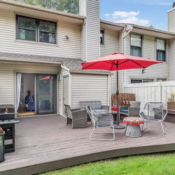 SOUTHAMPTON CONDO RENTAL FOR SPORTS LOVERS