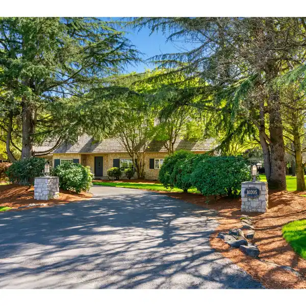 COUNTRY FRENCH ESTATE IN UPSCALE WESTMINSTER WALK
