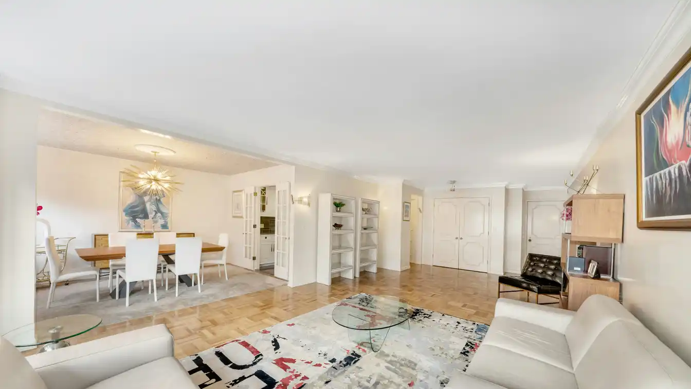 Spacious Apartment in a Full-service Park Avenue Building