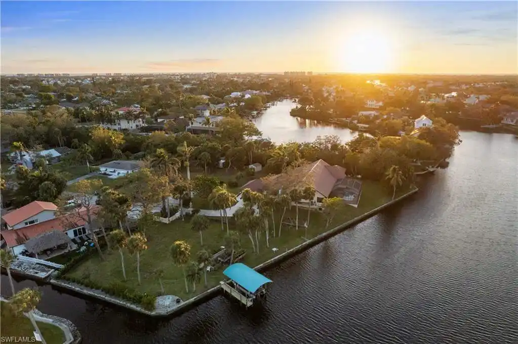 Rare and Beautifully Maintained Waterfront Estate