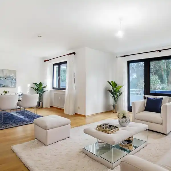 VERSATILE AND SPACIOUS APARTMENT