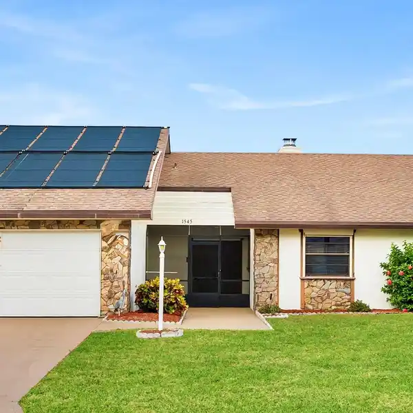 WATERFRONT BOATER’S PARADISE WITH PRIVATE DOCK