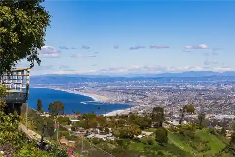 Single-level Home with Amazing Views