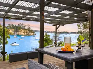 Waterfront Haven with Direct Harbour Access