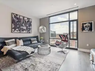 Rare Opportunity in Mcgregor Square