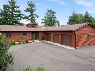 Amazing Lake Home on Beaver Dam Lake