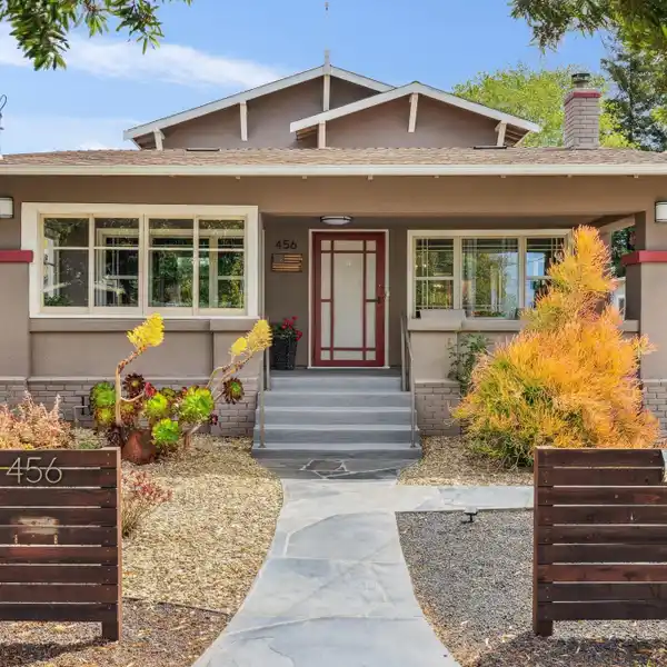 BEAUTIFULLY UPDATED CRAFTSMAN BUNGALOW