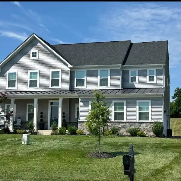 STUNNING MOVE-IN READY HOME