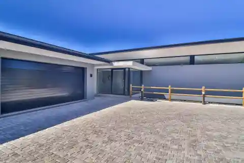 Newly Completed Home in Simbithi Golf Estate
