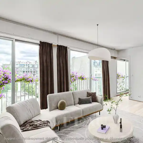 IDEALLY LOCATED APARTMENT IN THE HEART OF THE VAVIN DISTRICT