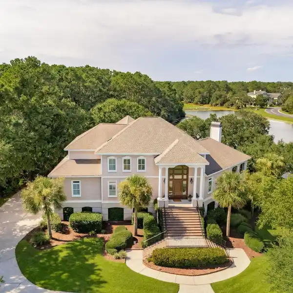 IMPRESSIVE AND IMPECCABLY MAINTAINED CUSTOM HOME