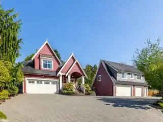 Stunning Home in Upper Murrayville