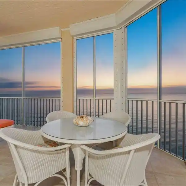 DIRECT BEACHFRONT END-UNIT PENTHOUSE IN BAREFOOT BEACH CLUB