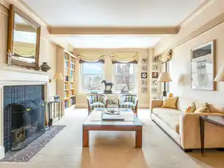 Classic Six with Timeless Prewar Elegance