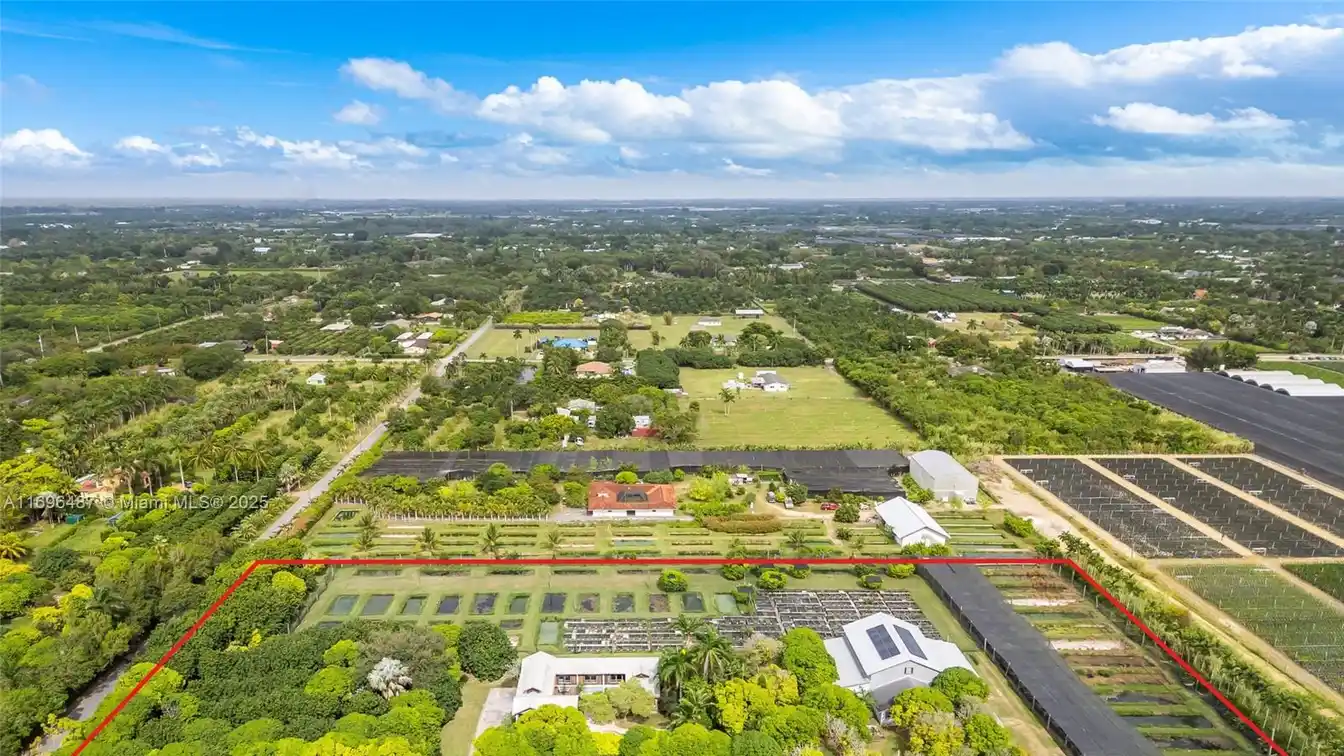 Unique Five-acre Property in Redland