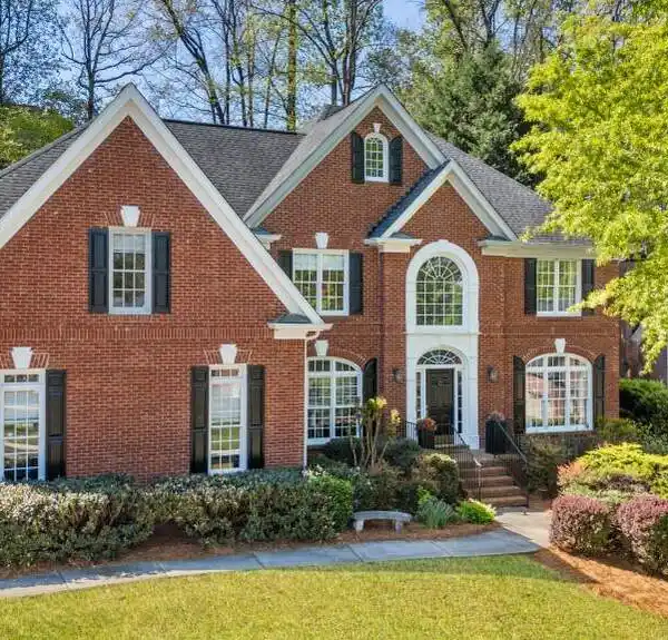 BEAUTIFUL HOME IN THE HEART OF GLEN ABBEY