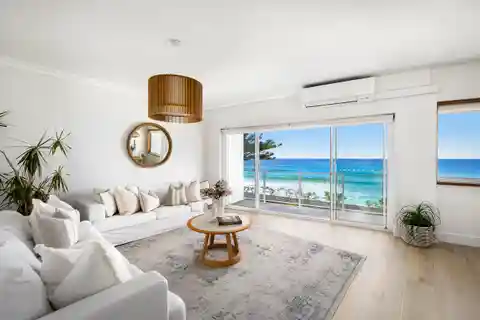 Absolute Beachfront Apartment