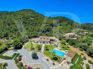 Magnificent Finca with Pool and Views to the Sea in Capdepera
