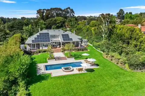 Dreamy East Coast Traditional with Modern Updates