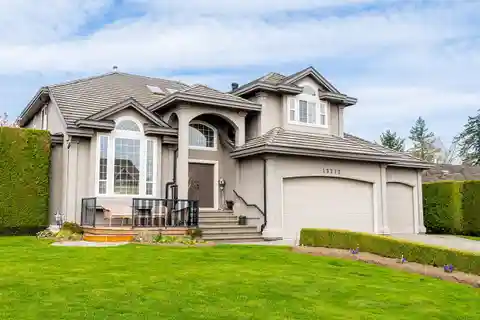 Stunning Home in Desirable Sullivan Station