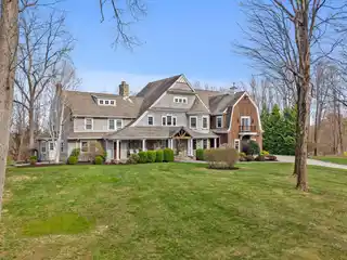Special Nantucket-style Home
