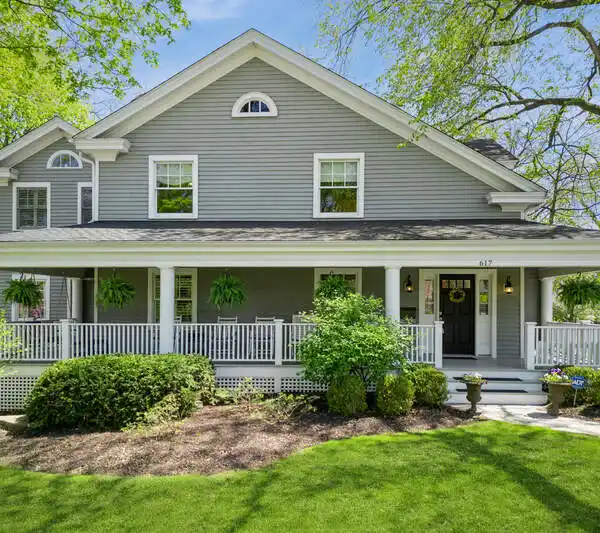 CHARMING LAKE ELLYN RETREAT