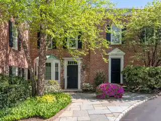 Beautiful Unit in Coveted Canaan Square