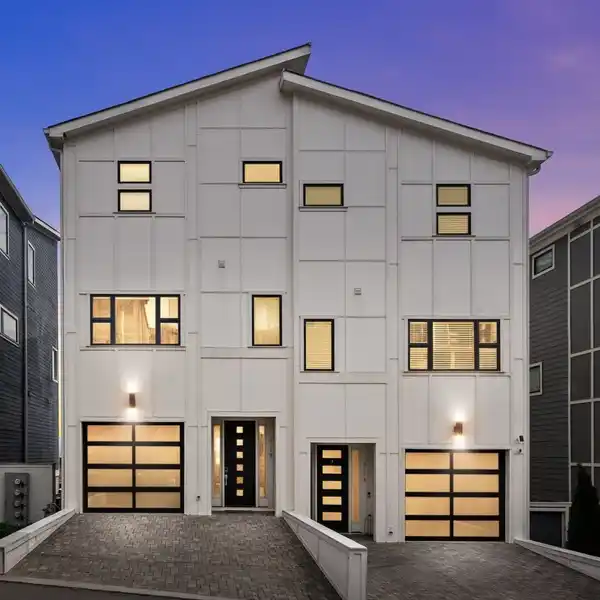 EXPANSIVE HOME IN SYLVAN HEIGHTS