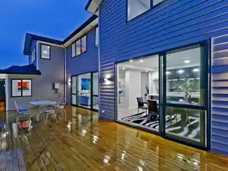 Exquisite Sanctuary in Coveted Neighbourhood