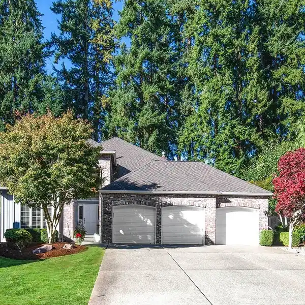 EXCEPTIONAL MILL CREEK HIGHLANDS HOME ON A PRIME LOT