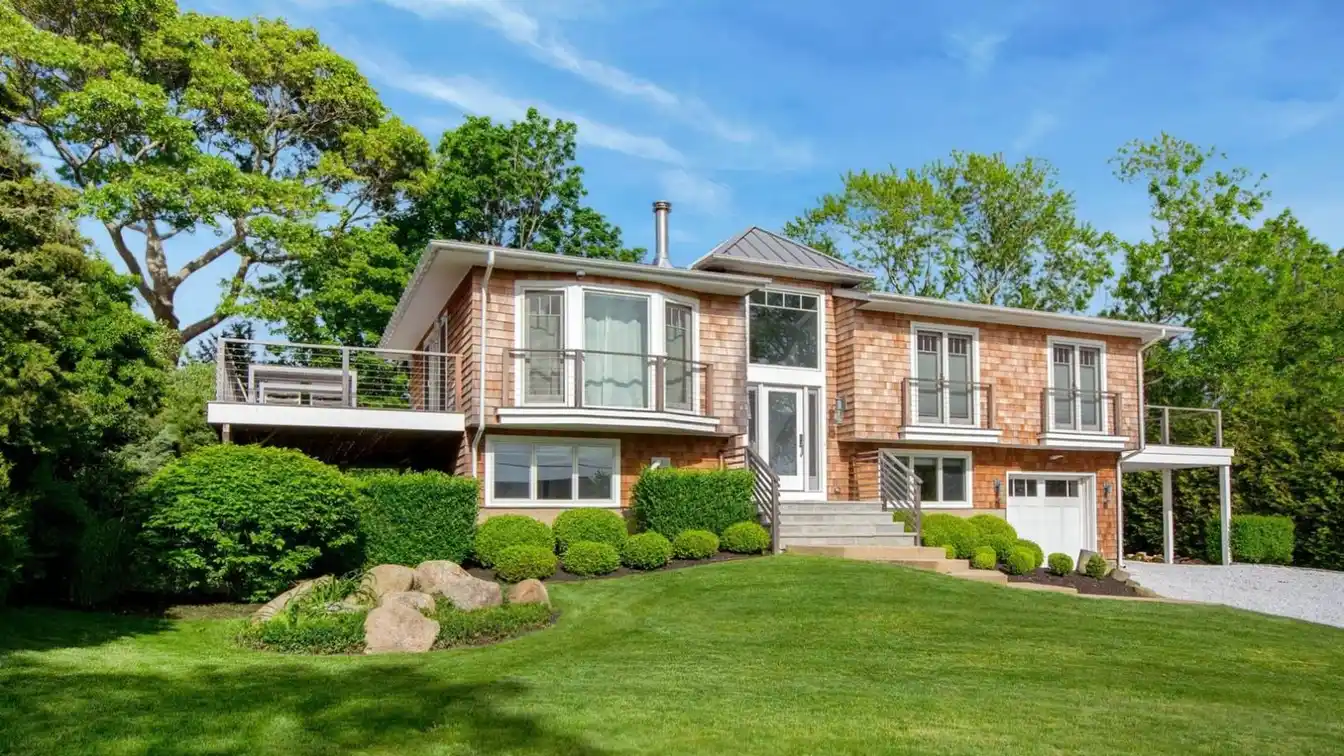 Chic Light-filled Home for Rent