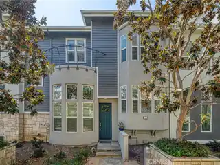 Split-Level Townhome in a Convenient Location