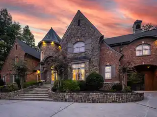 Prestigious River Oaks Estate