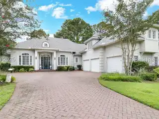 Bright Open Layout Overlooking West Course