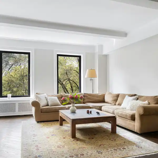 TURN-KEY PREWAR RIVERSIDE CLASSIC 6