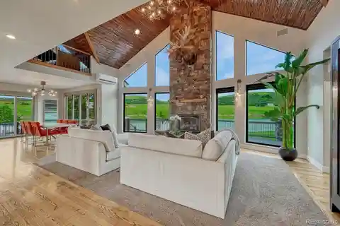 Exclusive Luxury Living in the Estates at Living Waters