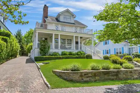 Beautifully Updated Home in Old Greenwich