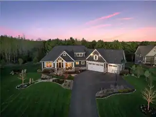 Style and Functionality in Hills of Troy