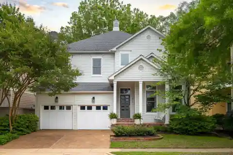 Impeccable Harbor Town Home with Park Views