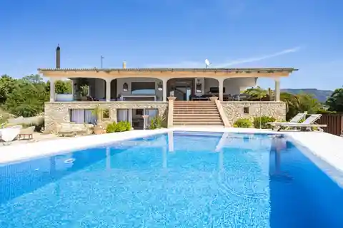 Villa in Bunyola with Pool and Views of the Tramuntana Mountains