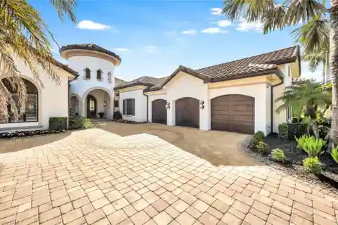Exquisite Custom Estate