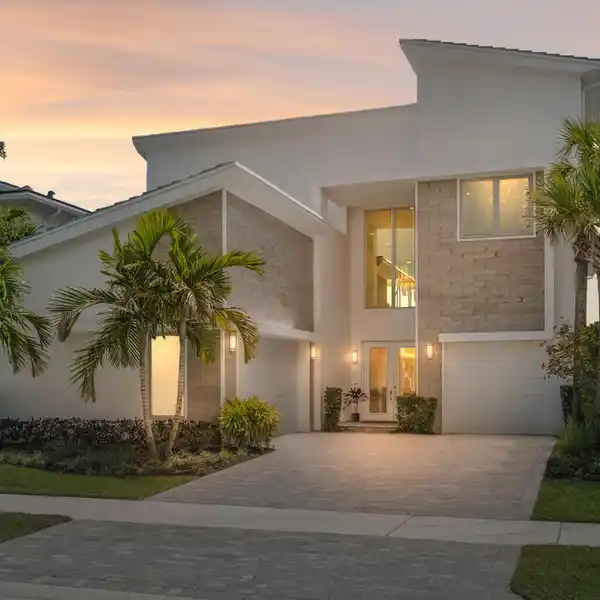BREATHTAKING DESIGNER MODEL HOME