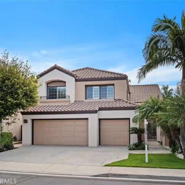 LUXURY, COMFORT, AND CONVENIENCE IN A GATED SETTING