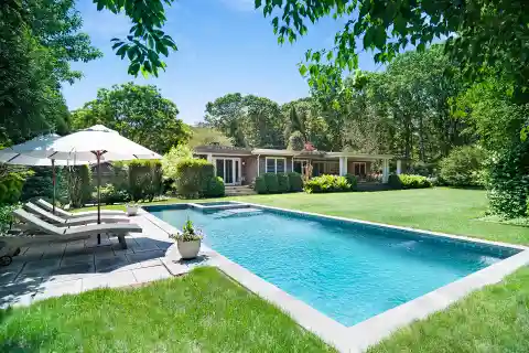 Wonderful One-level Contemporary Home for Rent
