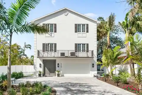 Exceptional Waterfront Living