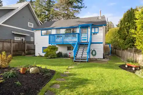 Versatile Home in a Vibrant Seaside Community