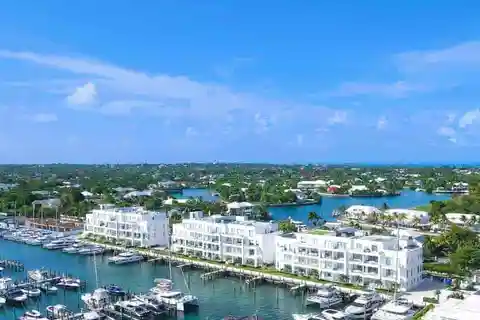 Beautiful Ground Floor Unit at Palm Cay